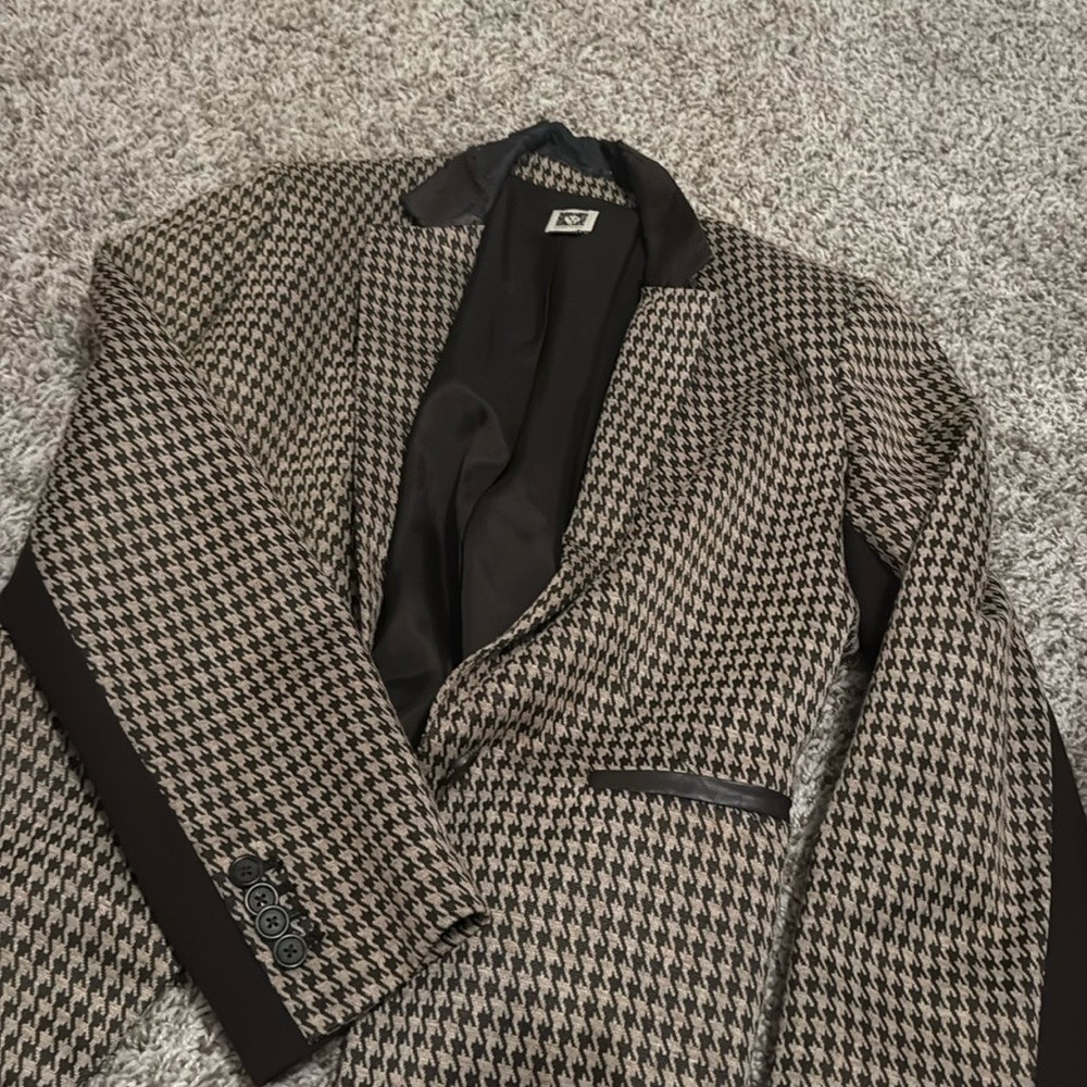Great used houndstooth jacket
